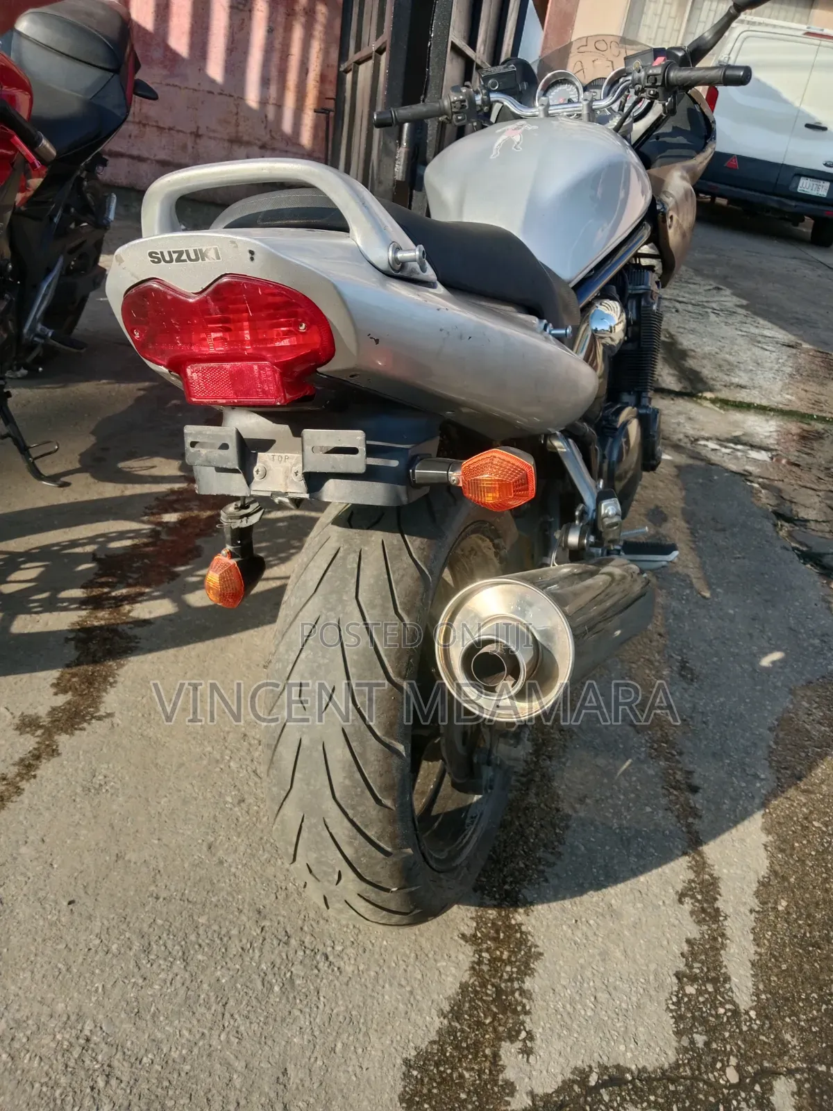 Suzuki Bandit 2006 Silver