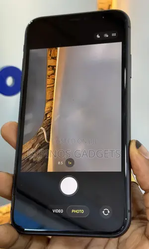 Apple iPhone 11 64 GB Black