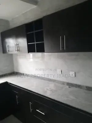 1bdrm Apartment in Adegbayi, Alakia for rent