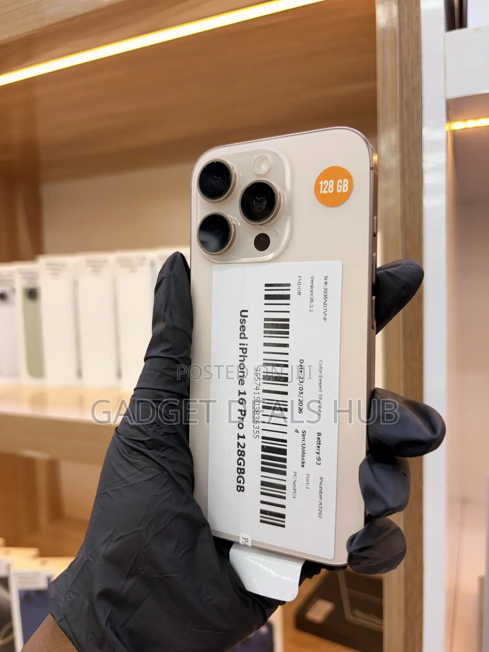 Apple iPhone 16 Pro 128 GB Gold