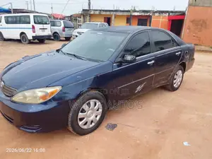 Toyota Camry LE 4dr Sedan (2.4L 4cyl 4A) 2004 Blue