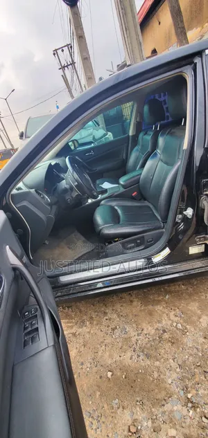 Nissan Altima 2012 Black