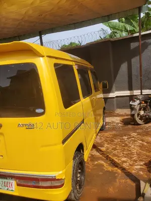 Daihatsu Atrai 2003 Yellow