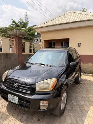Toyota RAV4 Automatic 2002 Black