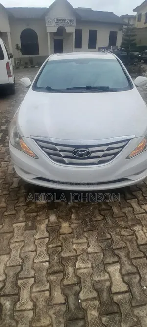 Hyundai Sonata 2012 White