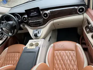 Mercedes-Benz Viano 2018 Black