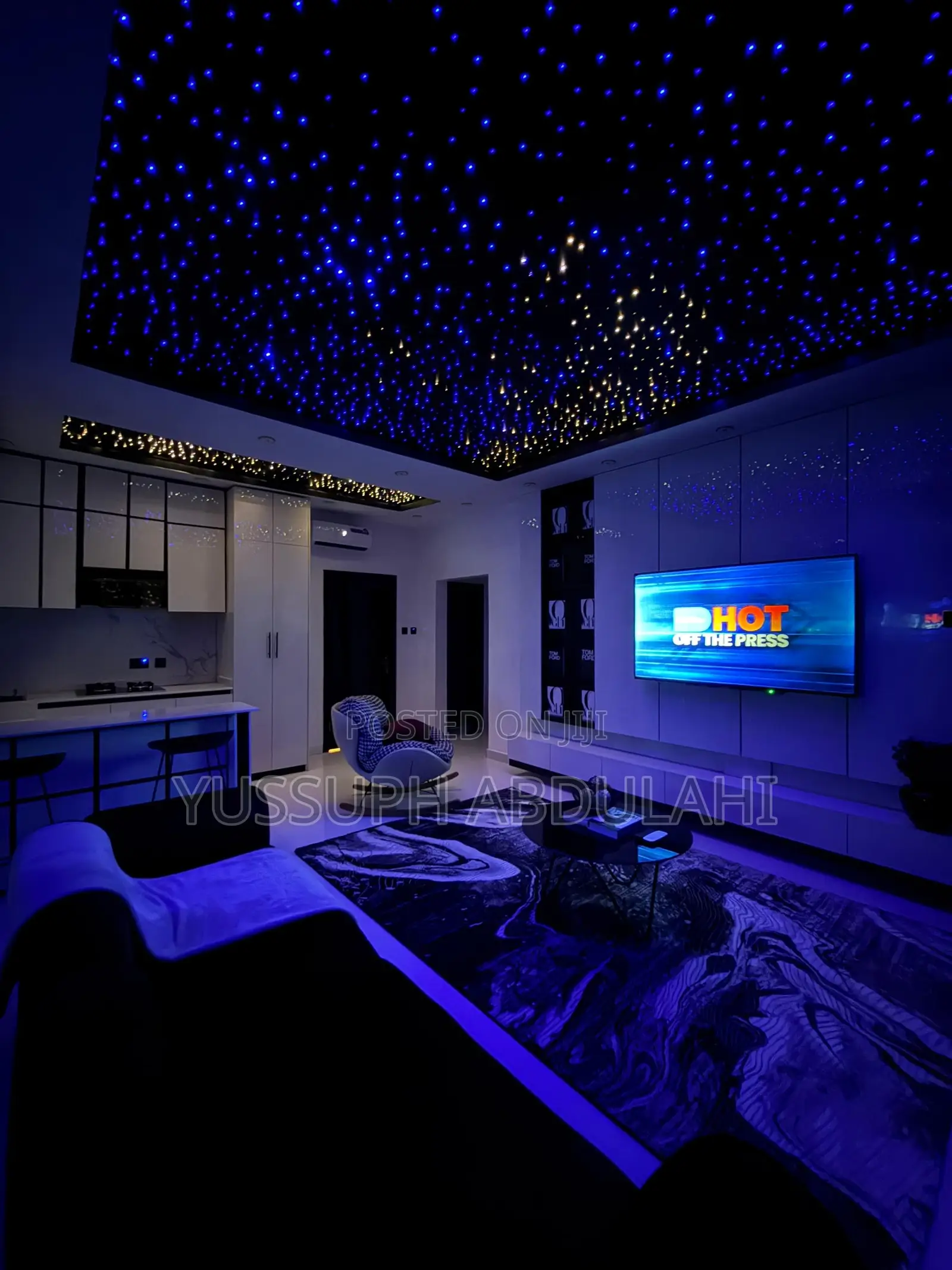 2 Bedrooms Chevron