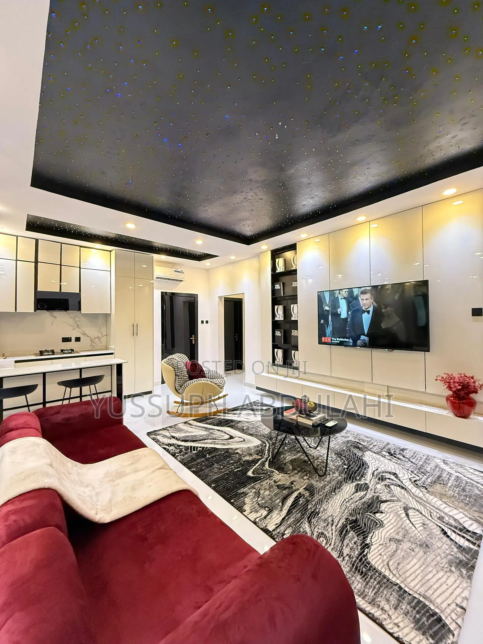 2 Bedrooms Chevron