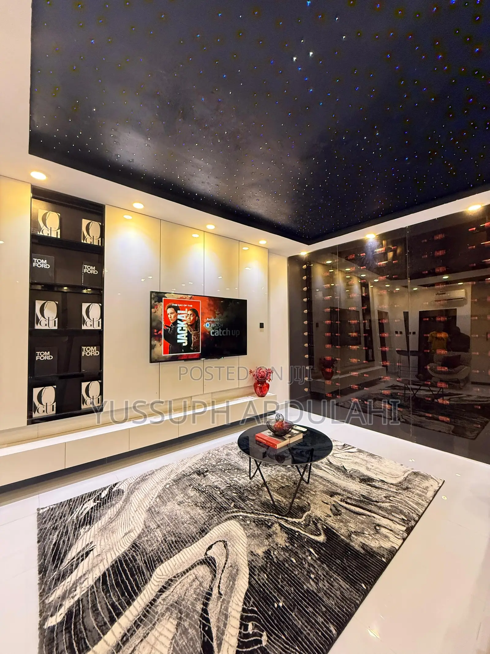 2 Bedrooms Chevron