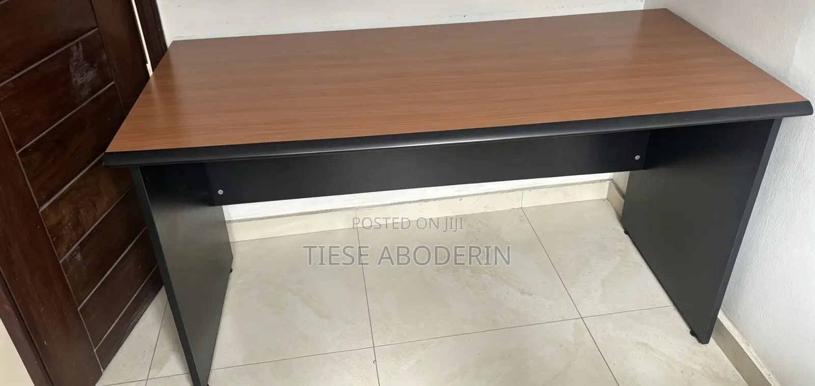 Working Desk/Table With Mobile Drawer