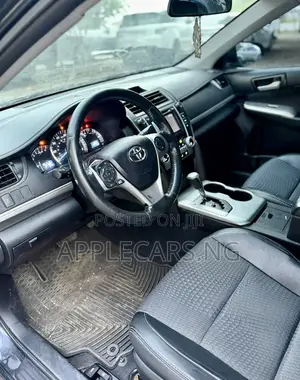 Toyota Camry SE 4dr Sedan (2.5L 4cyl 6A) 2013 Black