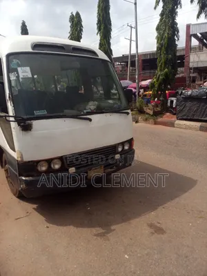Bus 1990 White