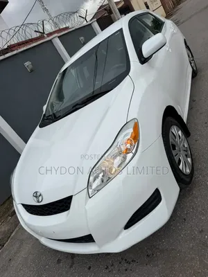 Toyota Matrix 2012 White