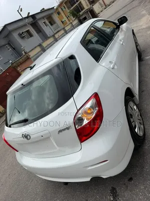 Toyota Matrix 2012 White