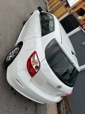 Toyota Matrix 2012 White