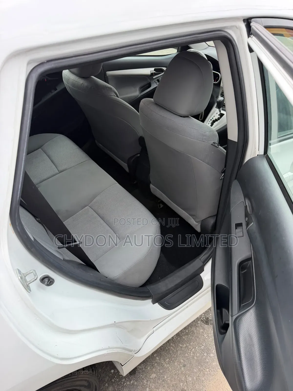 Toyota Matrix 2012 White