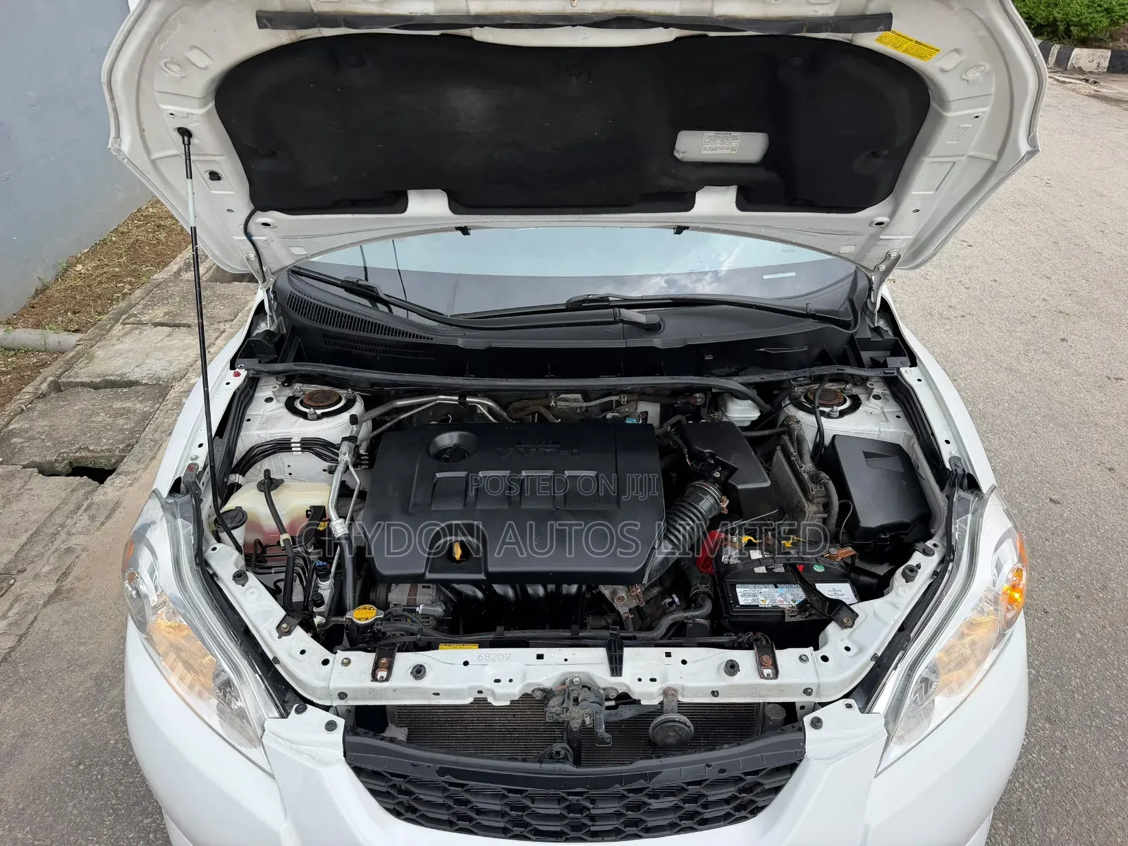 Toyota Matrix 2012 White