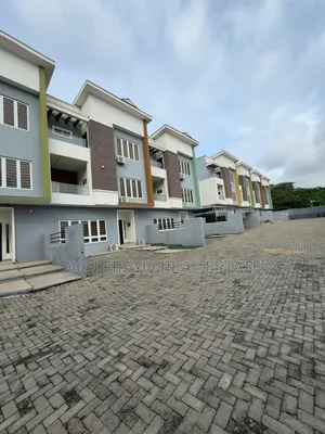 5bdrm Duplex in Iyaganwu Gra, Iyanganku for sale