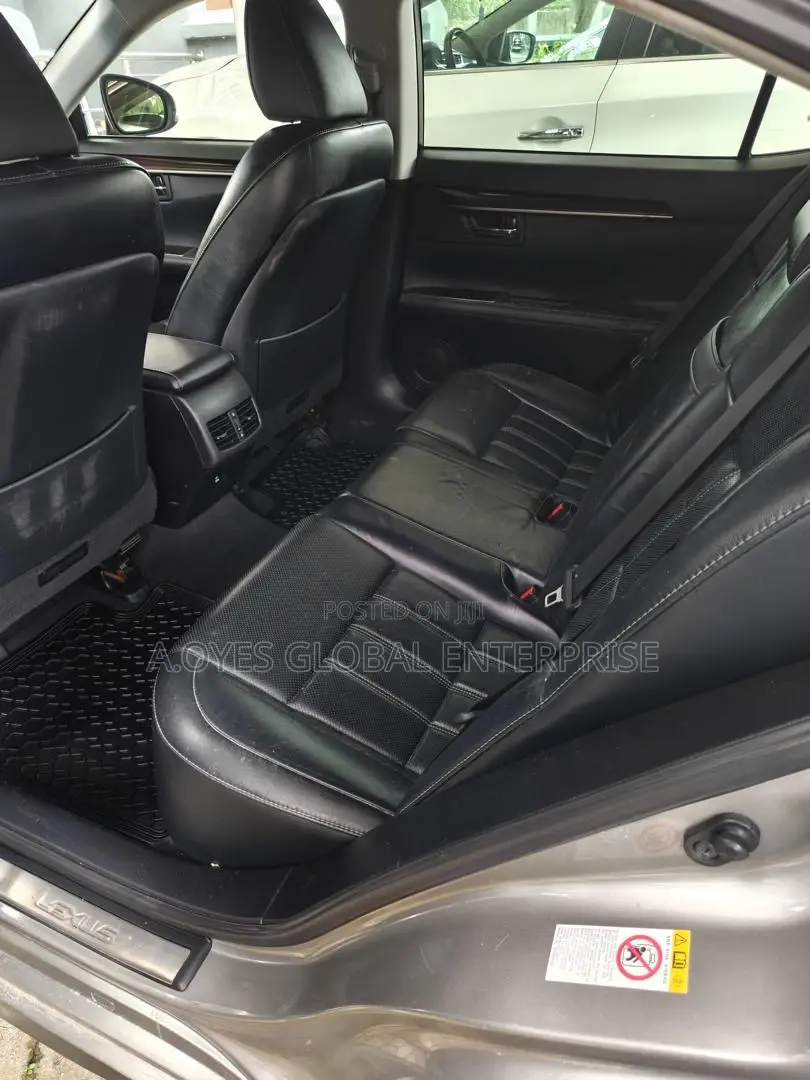 Lexus ES 2017 Gray