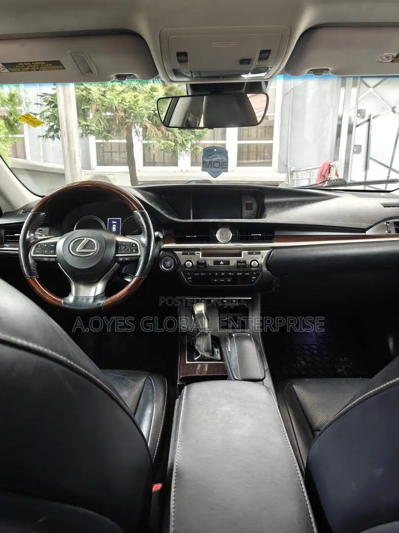Lexus ES 2017 Gray