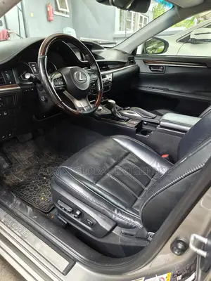 Lexus ES 2017 Gray