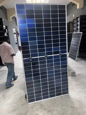 600watt Jinko Solar Panel Half Court