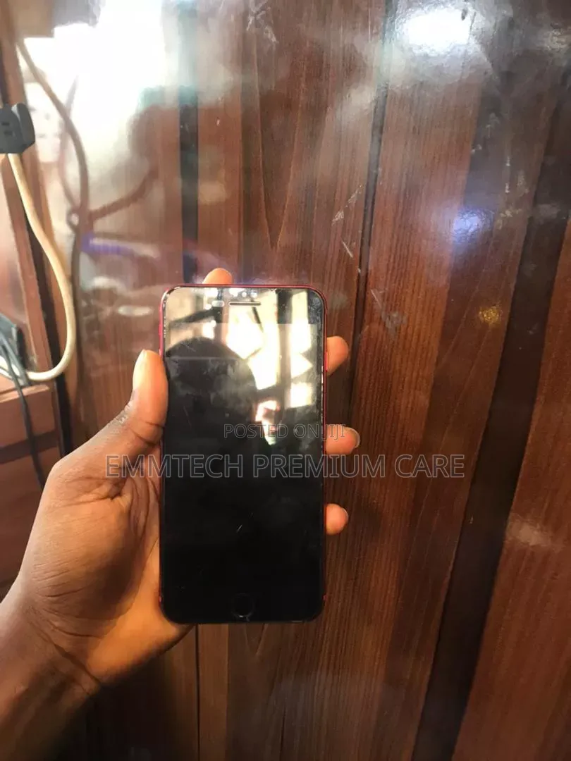 Apple iPhone 7 Plus 32 GB Red