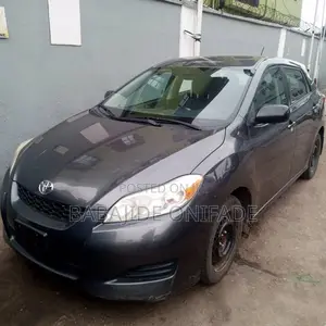 Toyota Matrix 2011 Gray
