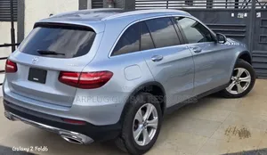 Mercedes-Benz C300 Luxury 4matic Sedan AWD (2.0L 4cyl 7A) 2017 Blue