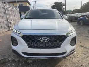 Hyundai Santa Fe SE 2021 White