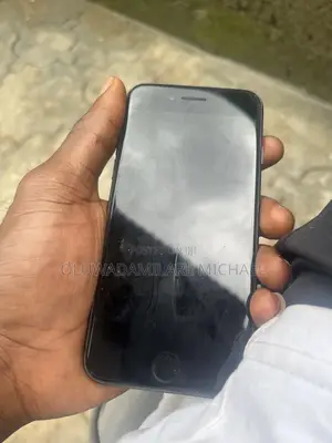 Apple iPhone 8 64 GB Black