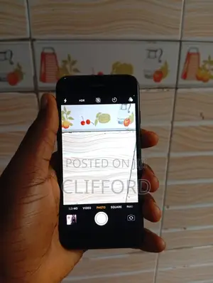 Apple iPhone 7 32 GB Black