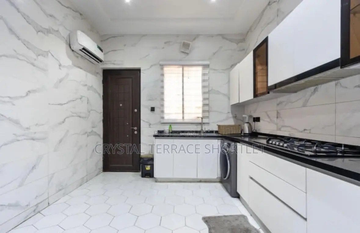 Beautiful 4 Bedroom Duplex