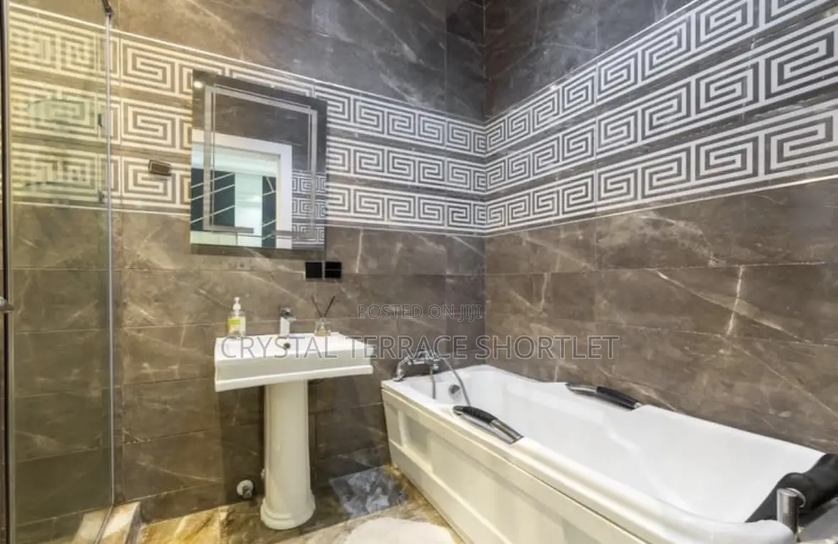 Beautiful 4 Bedroom Duplex