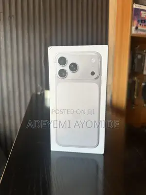 New Apple iPhone 17 Pro Max 256 GB Silver