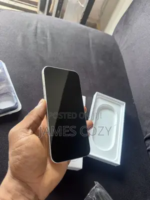 Apple iPhone 16 Plus 128 GB Silver
