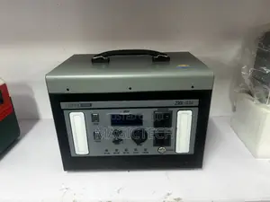 Suntrtick 2.5kwh Battery With 2.5kva All in One System