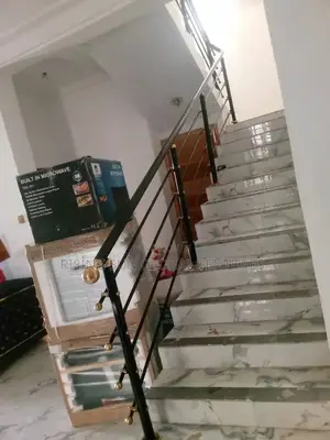 Stainless Hand Rails Black Pipe Design