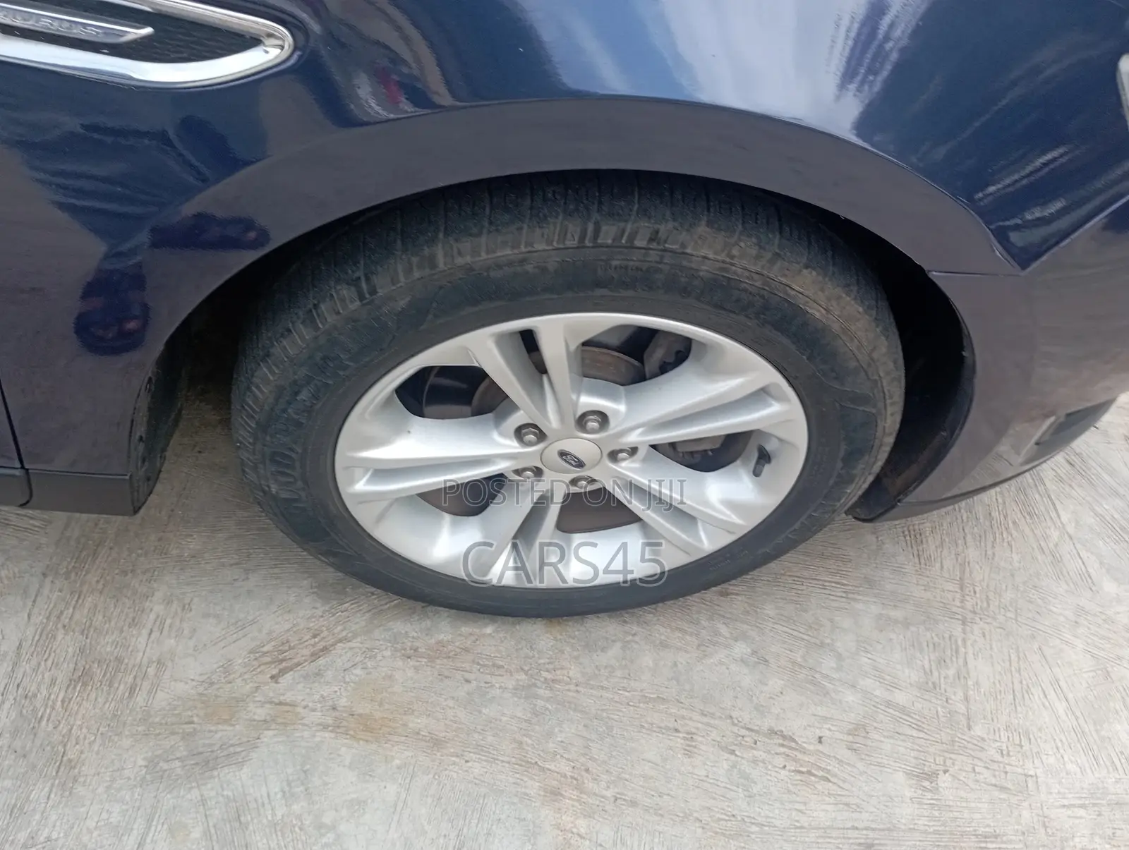 Ford Taurus 2016 Blue