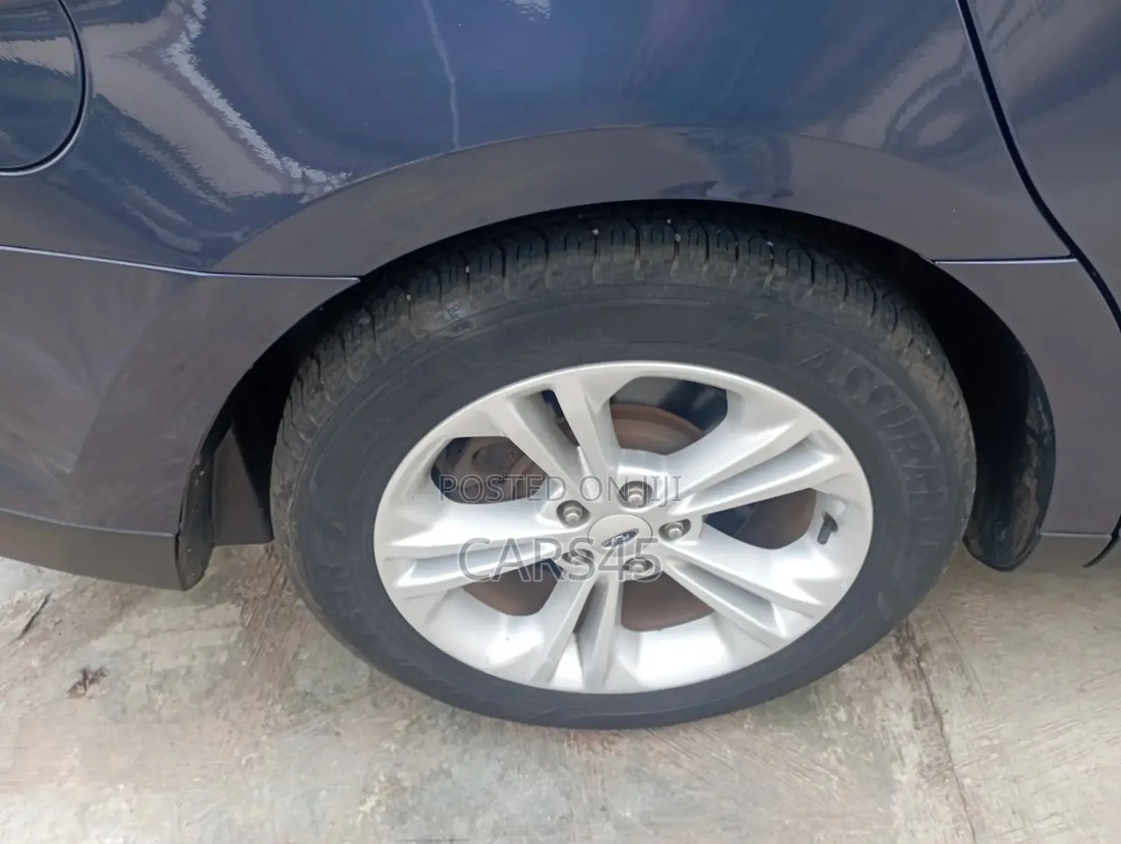Ford Taurus 2016 Blue