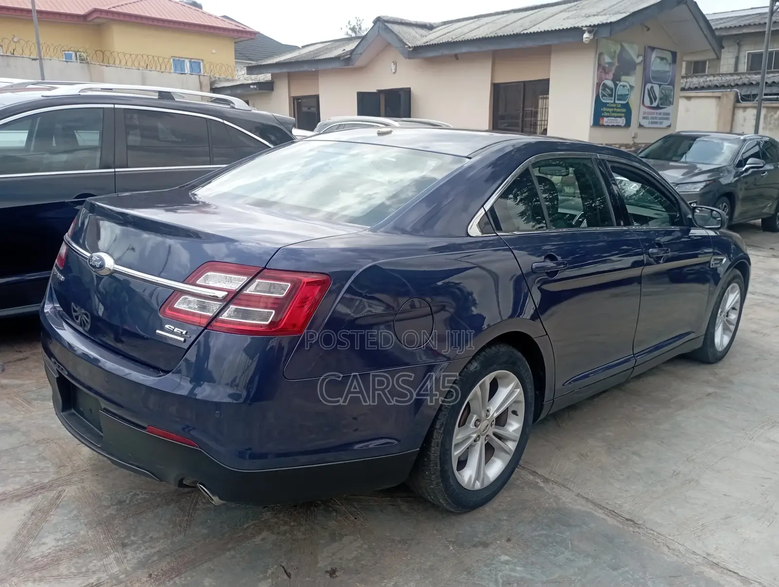 Ford Taurus 2016 Blue
