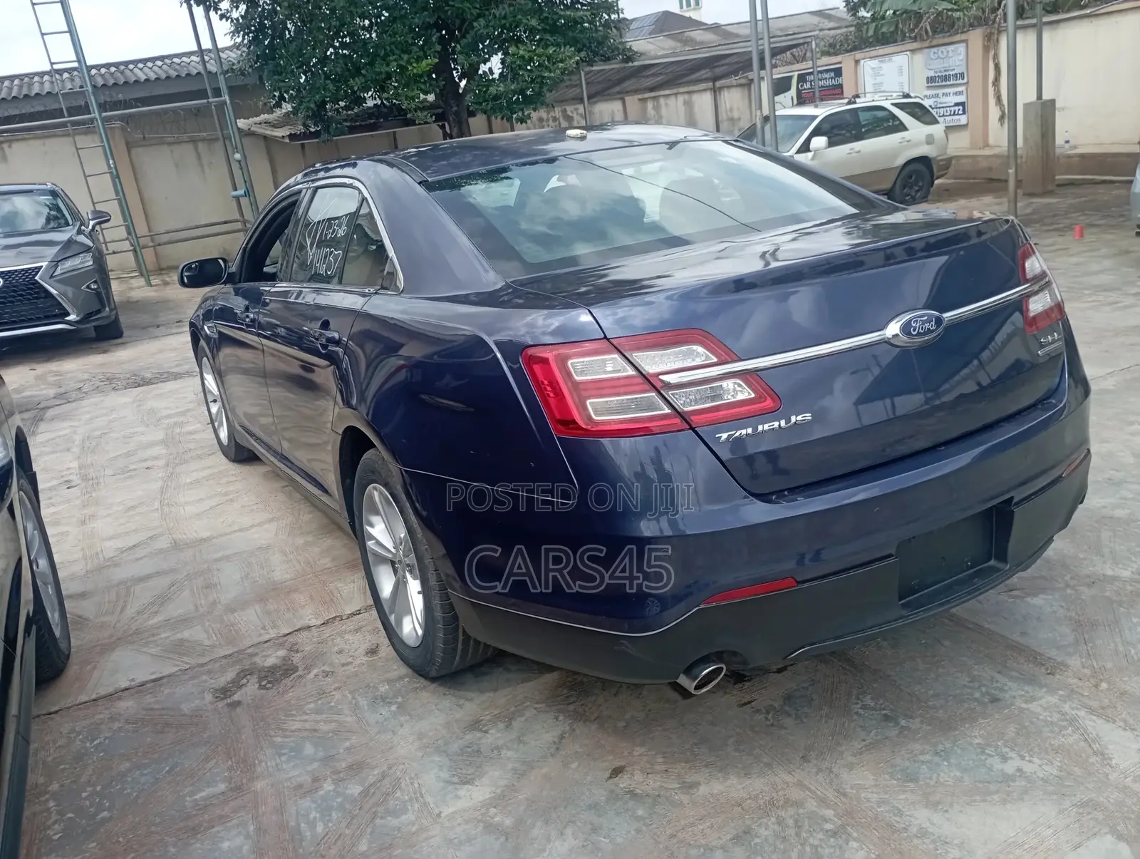 Ford Taurus 2016 Blue