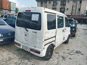 Daihatsu Hijet 2005 White