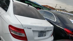 Mercedes-Benz C300 2010 White