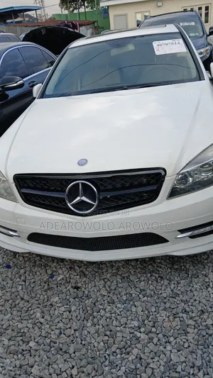 Mercedes-Benz C300 2010 White
