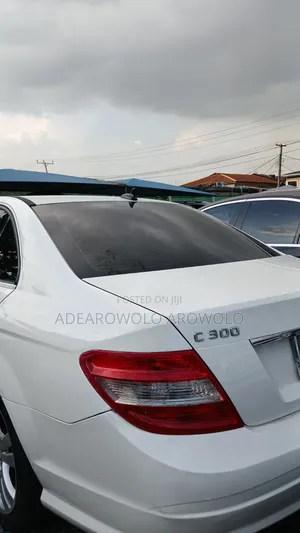 Mercedes-Benz C300 2010 White