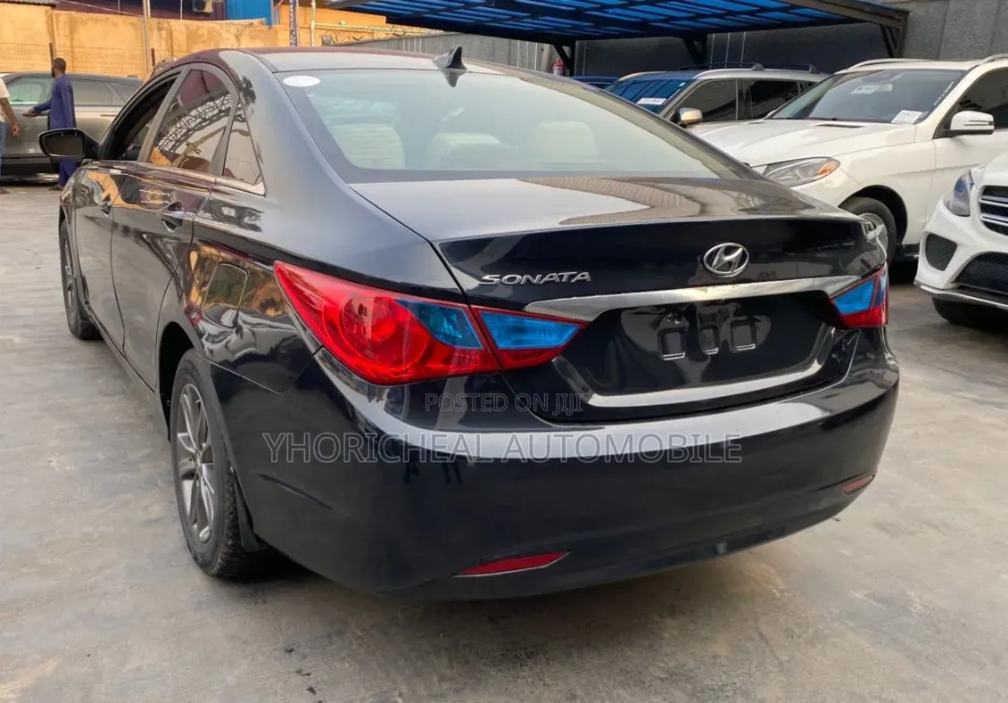 Hyundai Sonata 2012 Blue