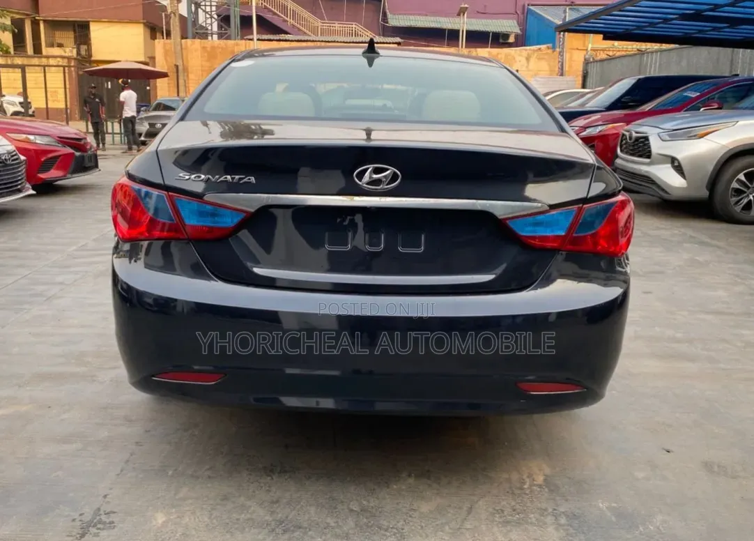 Hyundai Sonata 2012 Blue