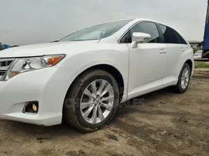 Toyota Venza LE 4dr Wagon (2.7L 4cyl 6A) 2014 White