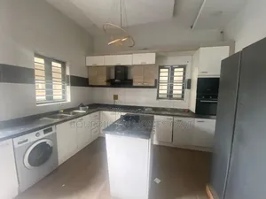 5bdrm Duplex in Chevron Lekki Lagos for rent